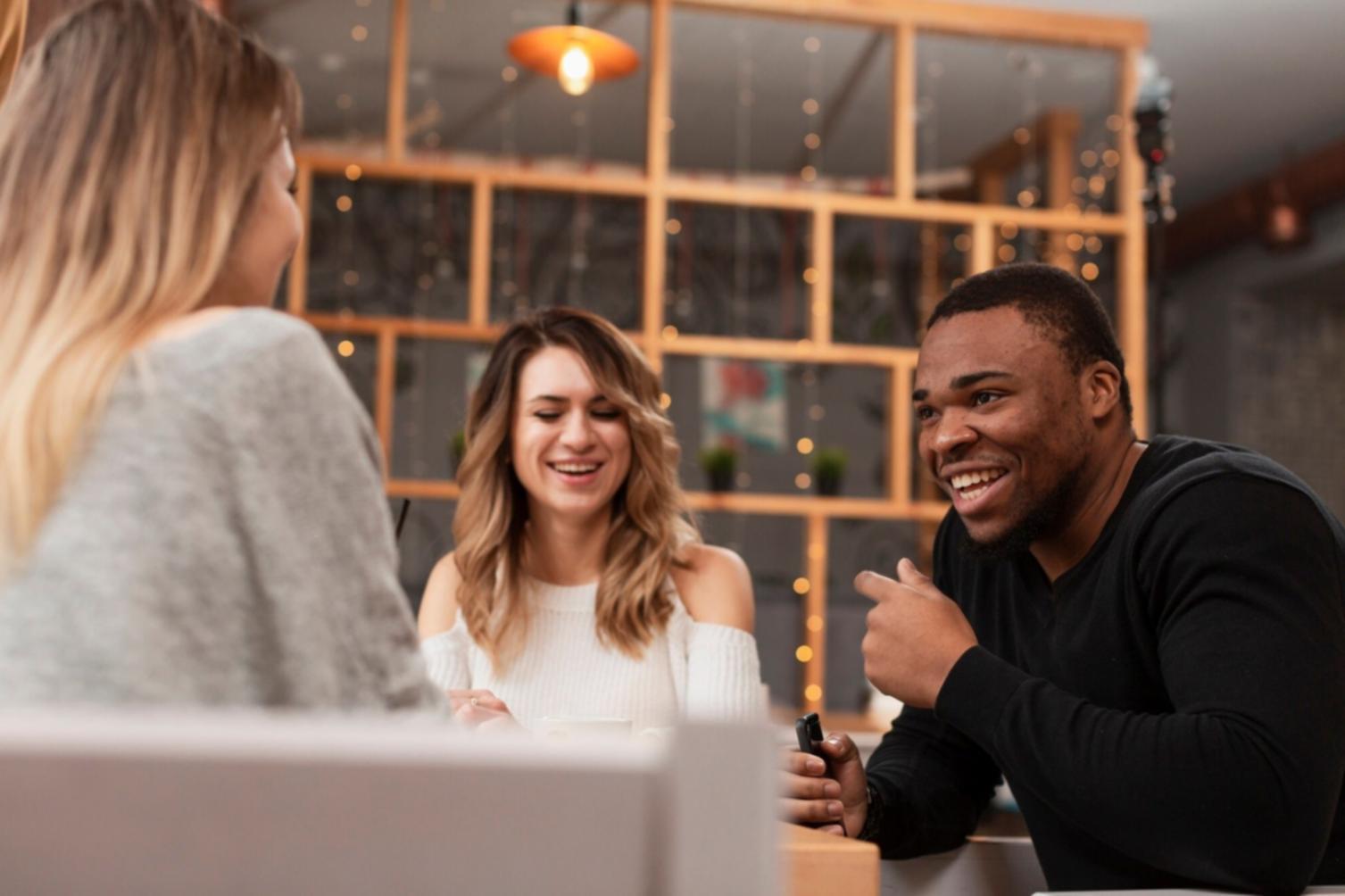 Konzultace s klientem o finančním modelování